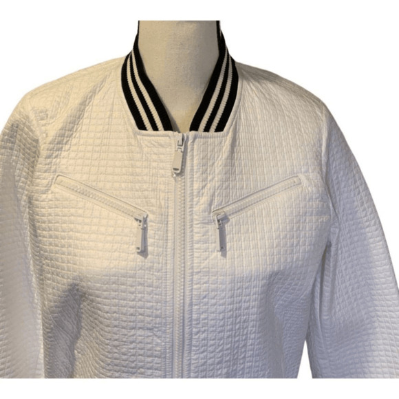 Bomber Jacket Black and White - Picture 3 of 9